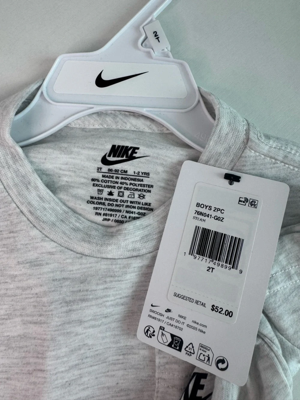 Nike Toddler Boys 2PC Set T-Shirt Shorts Green Size 2T Cotton Blend NWT - Picture 3 of 3